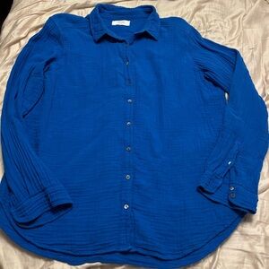 XiRENA Vibrant Blue Button-Up Shirt